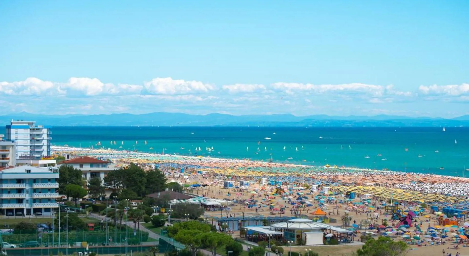 Great Flat 100M From The Beach - Beahost Rentals Bibione 0*,